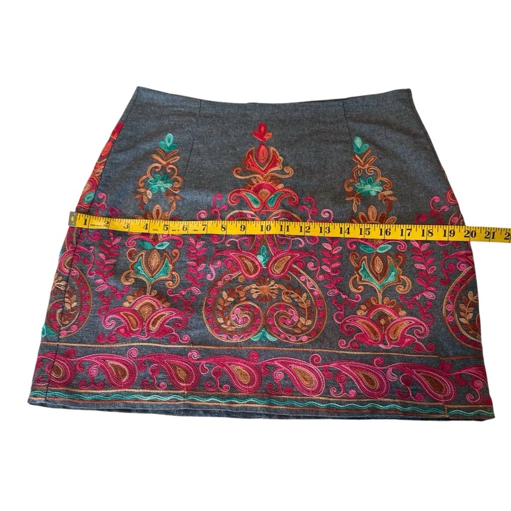 Entro Anthropologie Chambray Embroidered Mini Skirt Size Large - Picture 6 of 12